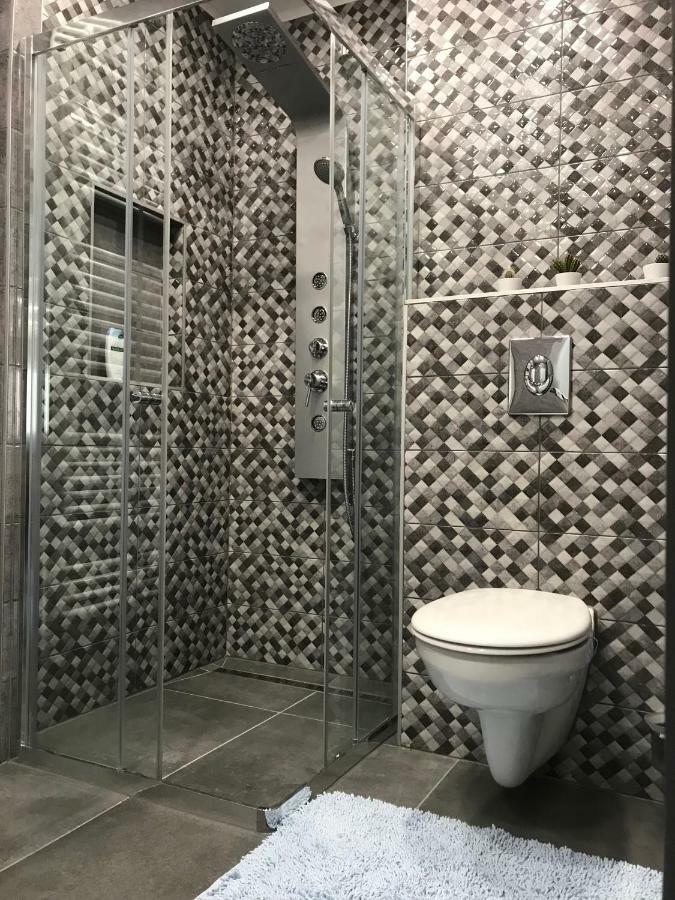 Swiss Apartment Mosonmagyarovar Exterior photo